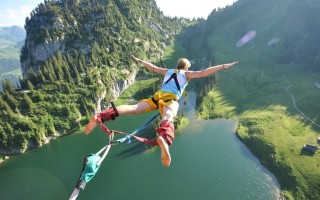 【2010欧冠梅西多少球/梅西2012年欧冠】